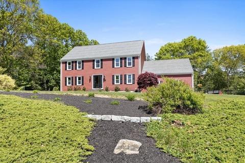 36 Sherwood Ln, Lakeville, MA 02347