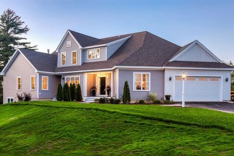 4 Meadowbrook Dr, Plymouth, MA 02360