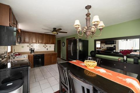 59 4th St, Worcester, MA 01602 photo 8