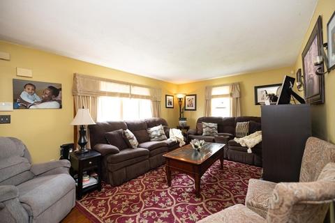 59 4th St, Worcester, MA 01602 photo 3