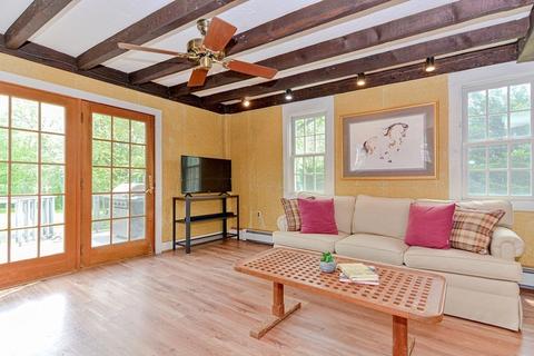 165 Main St, Upton, MA 01568 photo 5
