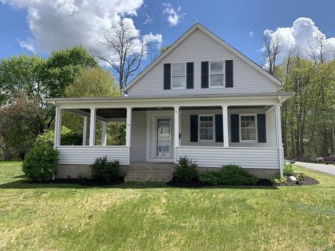 112 Shores St, Taunton, MA 02780