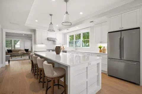 8 Westfield Rd, Natick, MA 01760