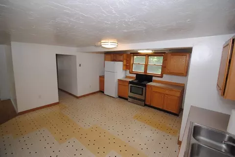 16 Hartness Rd #D, Sutton, MA 01590 photo 3
