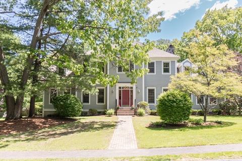 58 Lynnbrook Rd, Lynnfield, MA 01940
