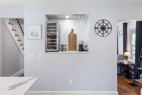 26 Chapel St, Gloucester, MA 01930 photo 9