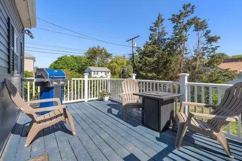 26 Chapel St, Gloucester, MA 01930 photo 25