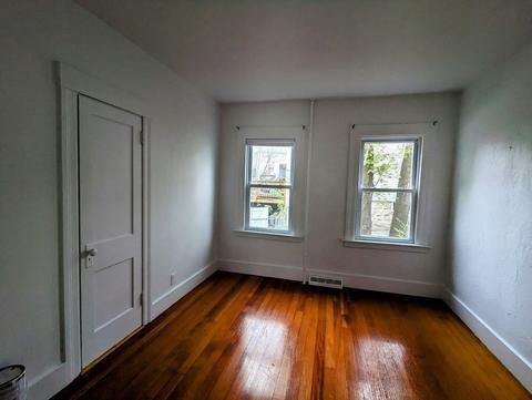 43 1st St, Webster, MA 01570 photo 10