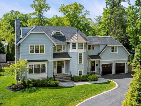 19 Crafts Rd, Chestnut Hill, MA 02467