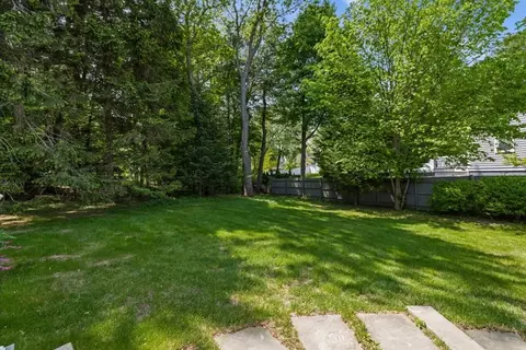 26 Laurel Ln, Reading, MA 01867 photo 38