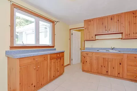 88 Bailey St, Worcester, MA 01602 photo 10