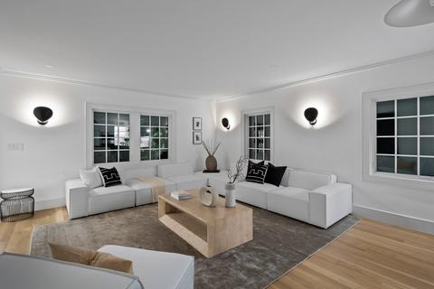 85 Willard Rd, Brookline, MA 02445 photo 2