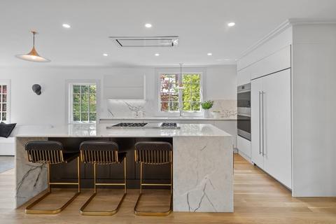 85 Willard Rd, Brookline, MA 02445 photo 5