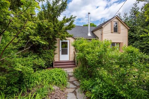 117 N Whitney St, Amherst, MA 01002