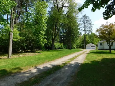 225 Rockingham Rd, Londonderry, NH 03053