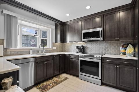 62 Glendale Rd, Marblehead, MA 01945 photo 3