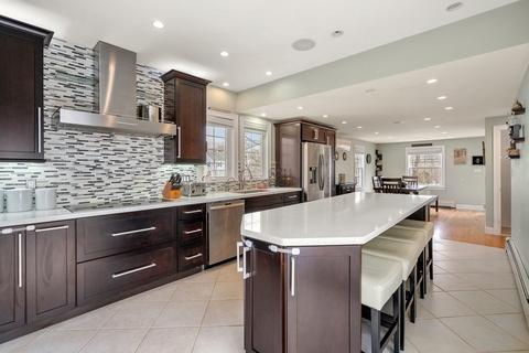 66 Pine Hill Rd, Dedham, MA 02026 photo 2