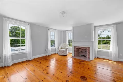 651 Central Tpke, Sutton, MA 01590 photo 17