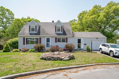 14 Woodland Cir, Methuen, MA 01844