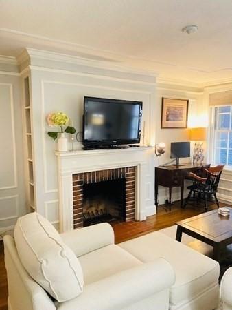 97 Mt Vernon St #4, Boston, MA 02108