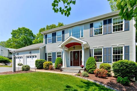 9 Boulder Hill Ln, Ashland, MA 01721