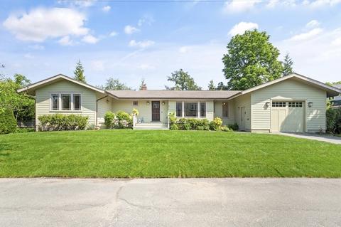 73 E Orchard St, Marblehead, MA 01945