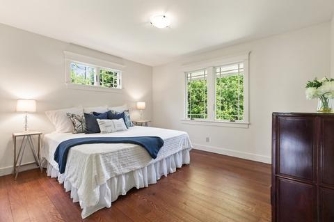 73 E Orchard St, Marblehead, MA 01945 photo 17