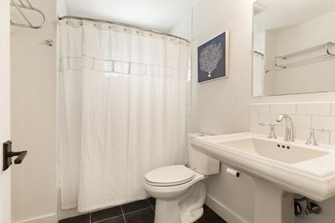 73 E Orchard St, Marblehead, MA 01945 photo 16