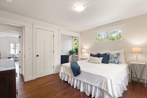 73 E Orchard St, Marblehead, MA 01945 photo 18