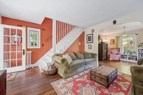 57 Bowker St, Worcester, MA 01604