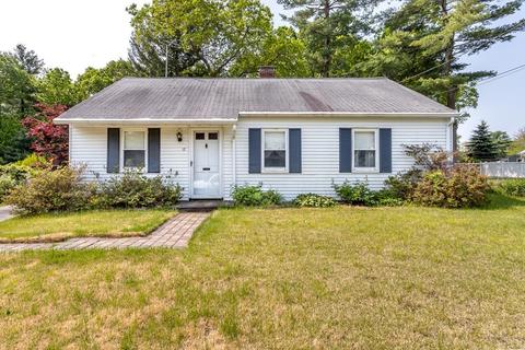 17 Laarhoven Ter, Stoughton, MA 02072