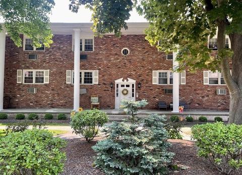418 Meadow St #C6, Agawam, MA 01001