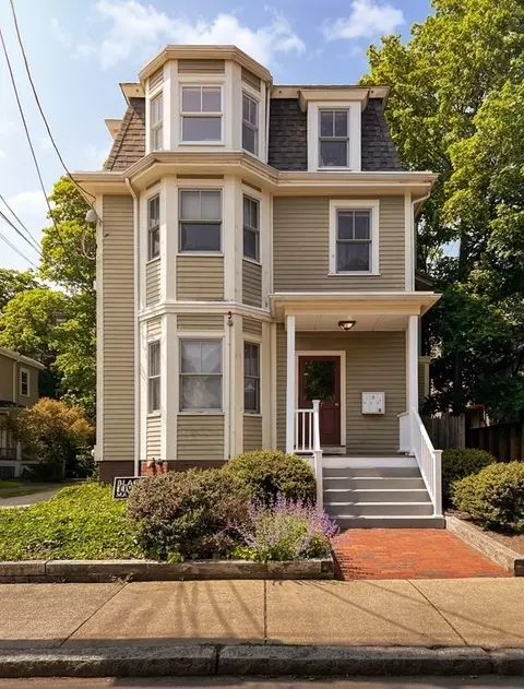 37 Chester St #1, Somerville, MA 02144