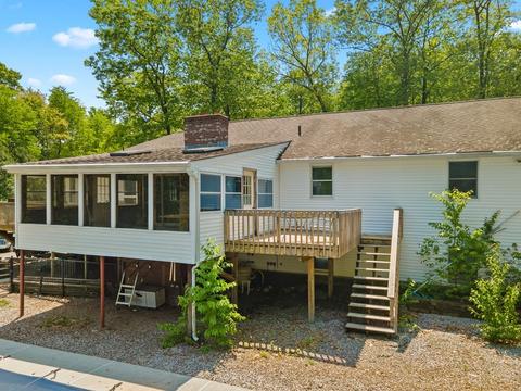 182 Maple St, Douglas, MA 01516 photo 37