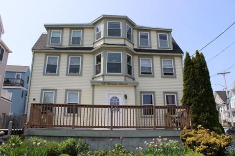 12 Middle St #4, Gloucester, MA 01930