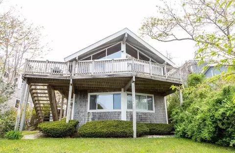 98 Shore Dr, Plymouth, MA 02360