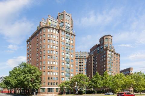 10 Rogers St #205, Cambridge, MA 02142