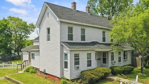 82 Silver Lake St, Athol, MA 01331