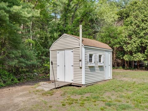 229 Peckham Rd, Acushnet, MA 02743 photo 8