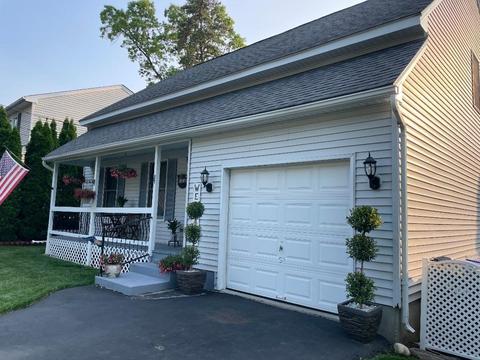 84 Wheeler Ave, Springfield, MA 01118 photo 2