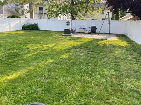 84 Wheeler Ave, Springfield, MA 01118 photo 9