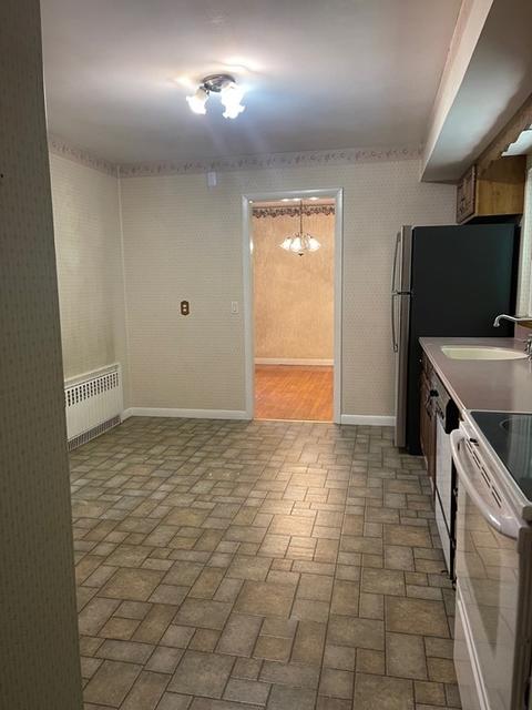 2 Dixon Ave, Worcester, MA 01605 photo 8