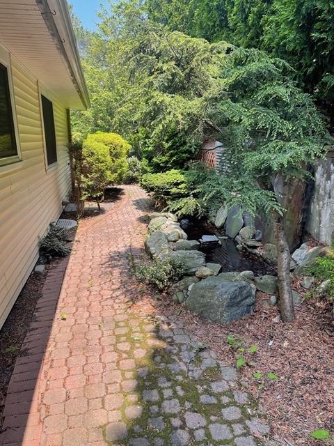 2 Dixon Ave, Worcester, MA 01605 photo 12