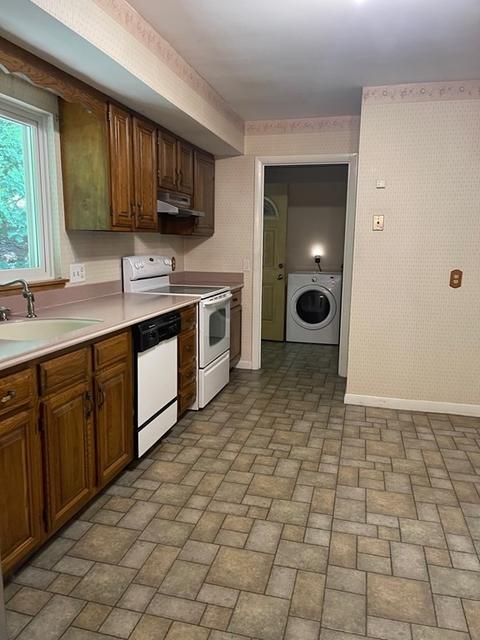 2 Dixon Ave, Worcester, MA 01605 photo 6