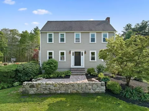 281 Summer St, Norwell, MA 02061