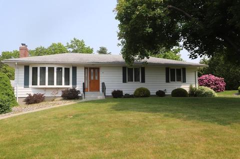 58 Woodland Rd, Springfield, MA 01129