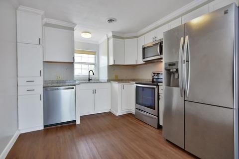 18 Constitution Way #E, Methuen, MA 01844
