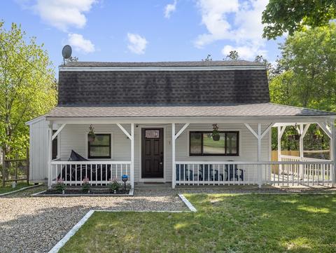1 Jaynes St, Plymouth, MA 02360