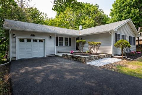 23 Willard Ave, Worcester, MA 01602