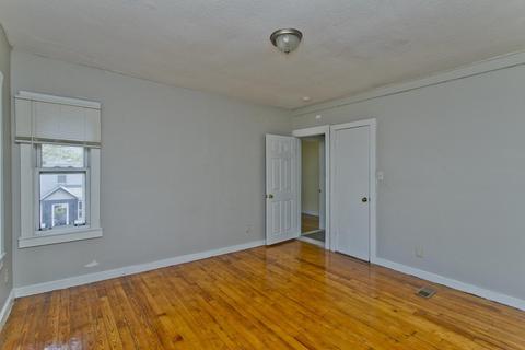 16 Nelson Ave, Springfield, MA 01109 photo 12